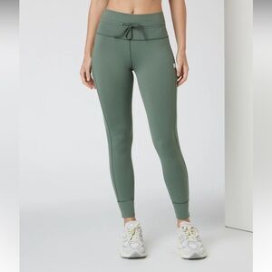 Vuori breatheinterlock marsh leggings. Perfect condition